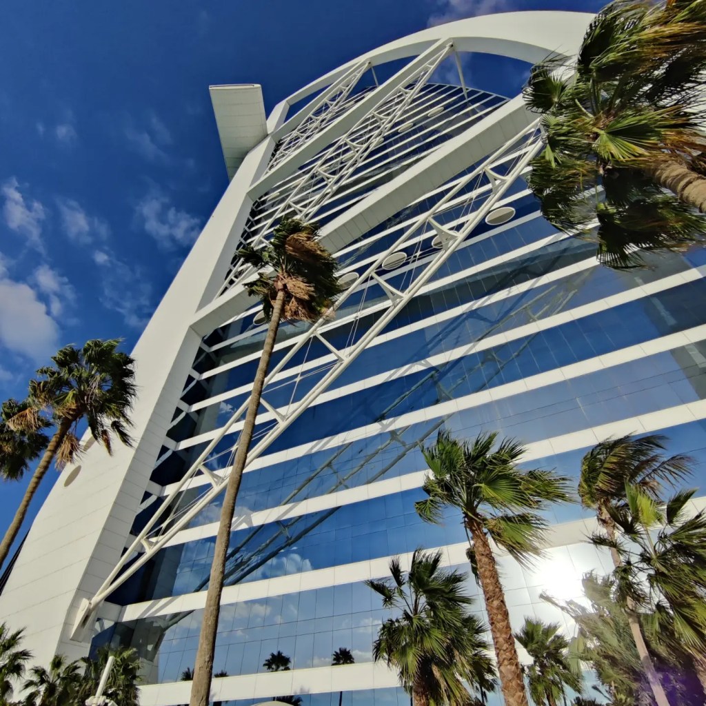 The side view of the hotel