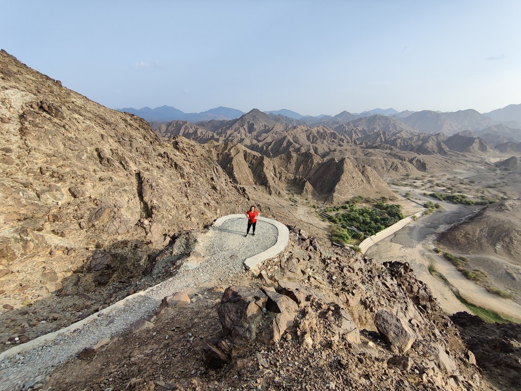 Wadi Shawka views